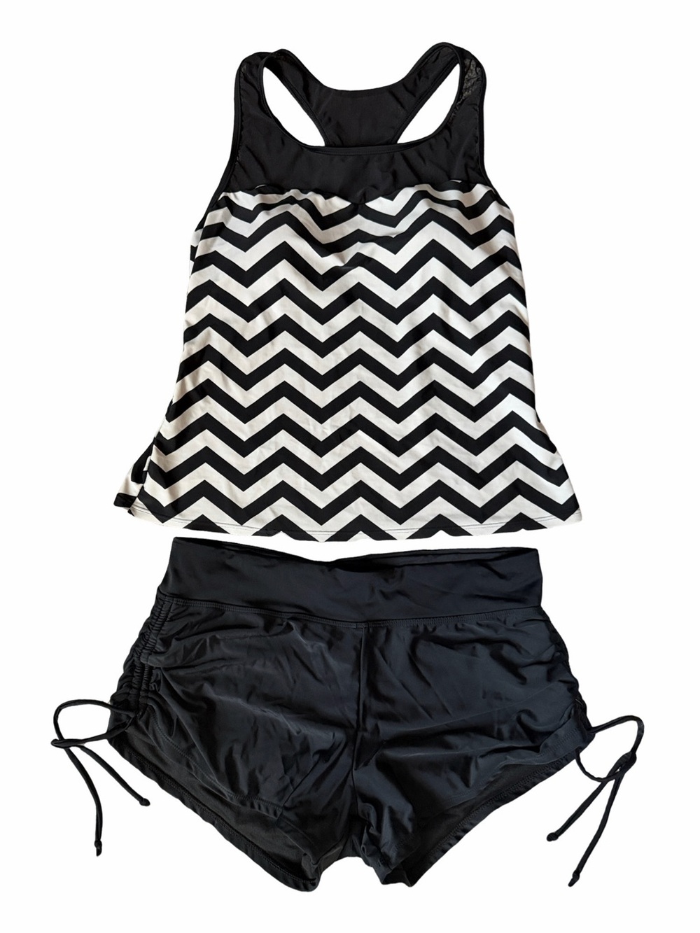 Black & White Chevron Tankini Set. Size L. Ruched Sides on Shorts. Racerback.